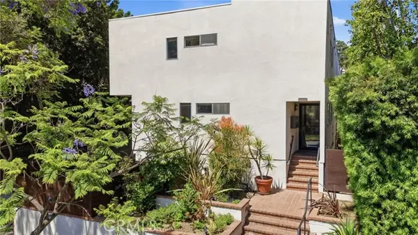 2147 Beachwood  #4, Los Angeles, CA 90068