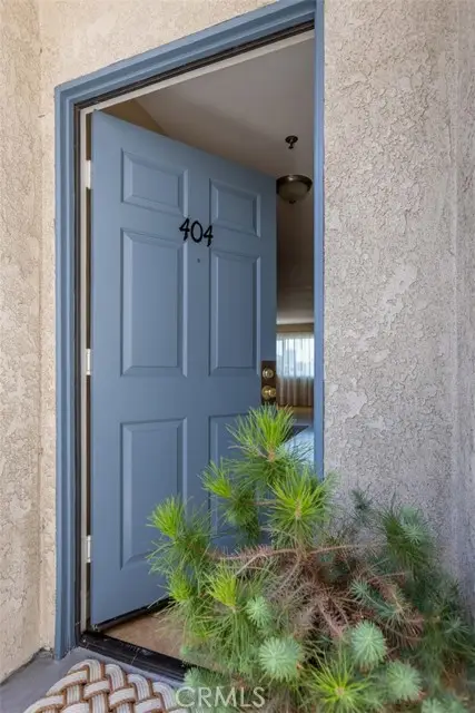 726 Elm Avenue  #404, Long Beach, CA 90813 - #3