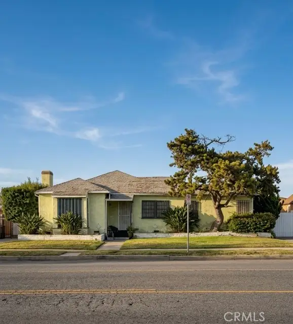 8826 Van Ness, Los Angeles, CA 90047 - #1