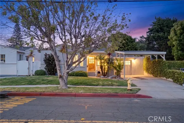 424 S Meadows Ave, Manhattan Beach, CA 90266 - #1