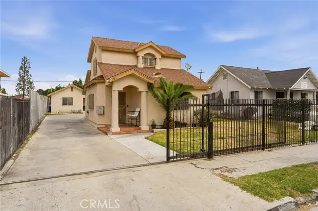 725 40th Place, Los Angeles, CA 90011 - #2