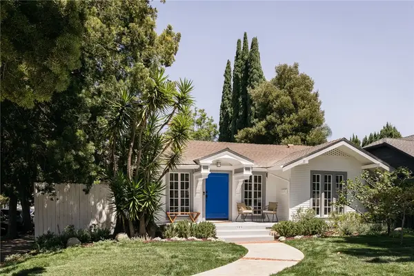 588 Lucerne, Los Angeles, CA 90004
