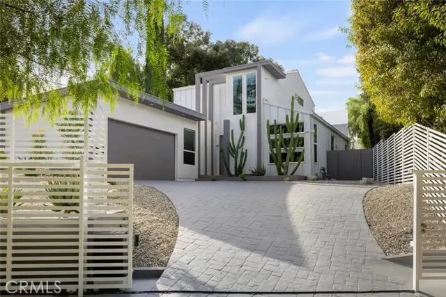 4731 Topanga Canyon Boulevard, Woodland Hills, CA 91364 - #1