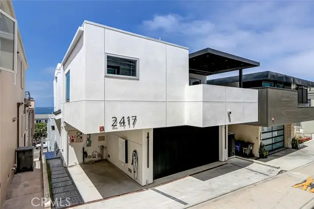 2417 Crest, Manhattan Beach, CA 90266 - #1