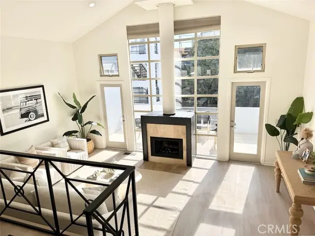 721 3rd Street, Hermosa Beach, CA 90254 - #2