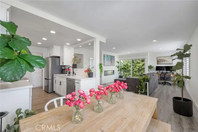 100 Loma Avenue  #404, Long Beach, CA 90803 - #1