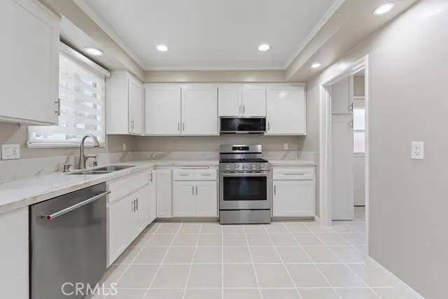 18406 Florwood Avenue, Torrance, CA 90504 - #2