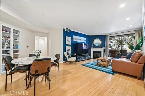 12000 Goshen Avenue  #203, Los Angeles, CA 90049