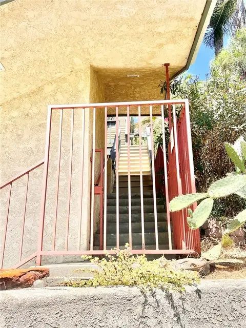 109 Tremont, Avalon, CA 90704 - #2
