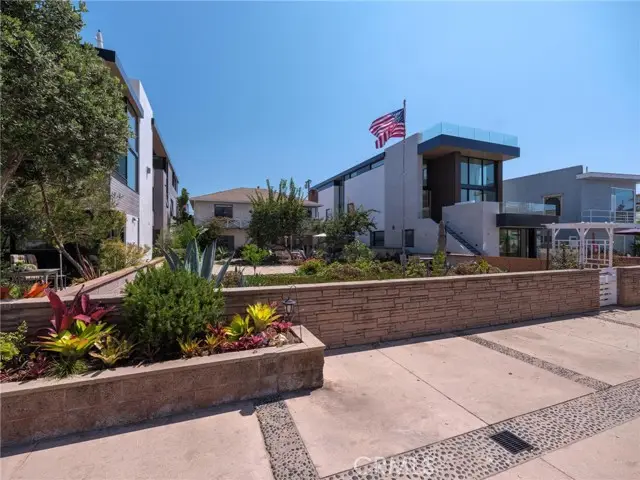 60 18th, Hermosa Beach, CA 90254 - #3