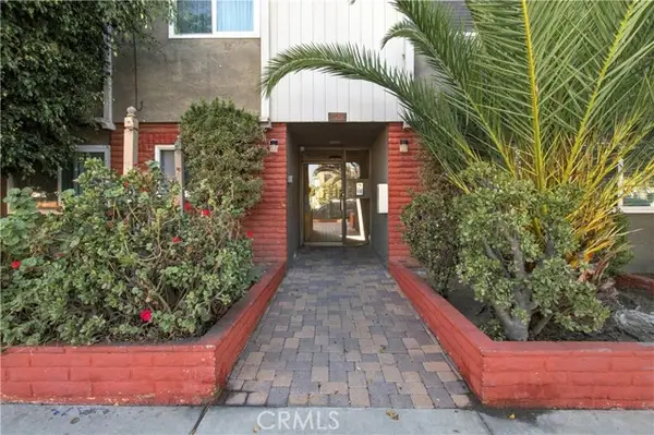 725 Coronado Ave  #112, Long Beach, CA 90804