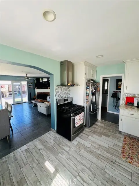 15917 Hoover Street, Gardena, CA 90247 - #3