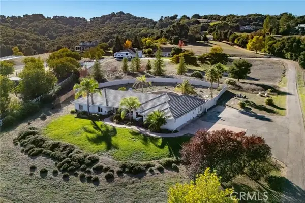 2700 Ardilla Road, Atascadero, CA 93422
