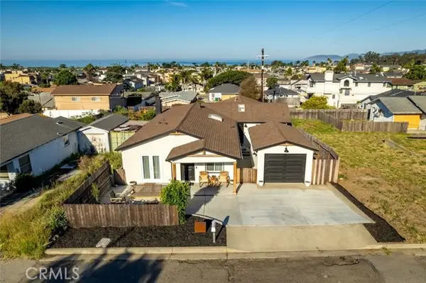 363 5th St, Grover Beach, CA 93433