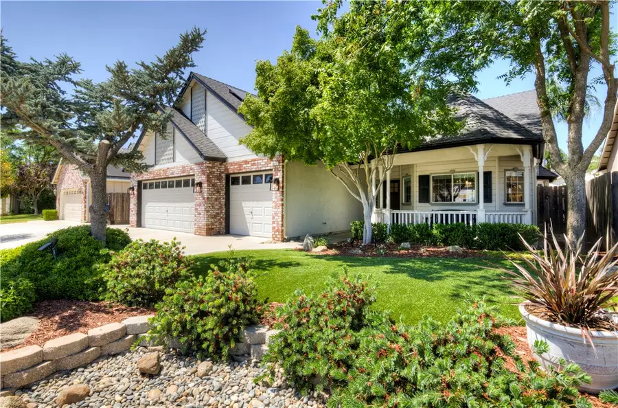 1812 Oakmont, Fresno, CA 93730 - #2