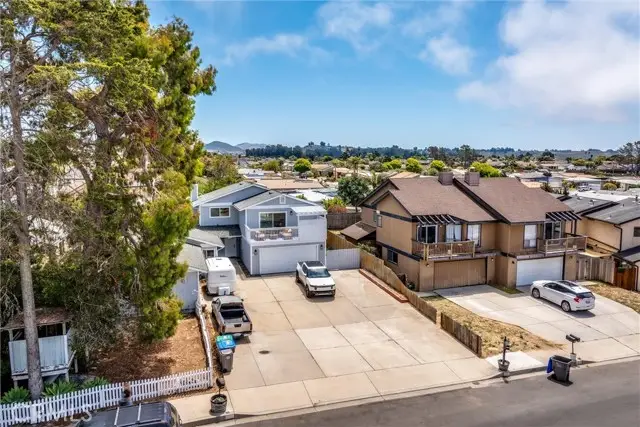 1215 16th, Grover Beach, CA 93433 - #1