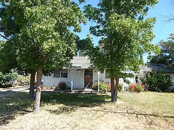 2018 Donnovan Avenue, Corning, CA 96021