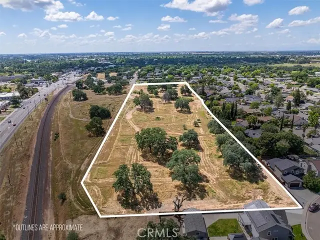 245 Walton Avenue, Red Bluff, CA 96080 - #1