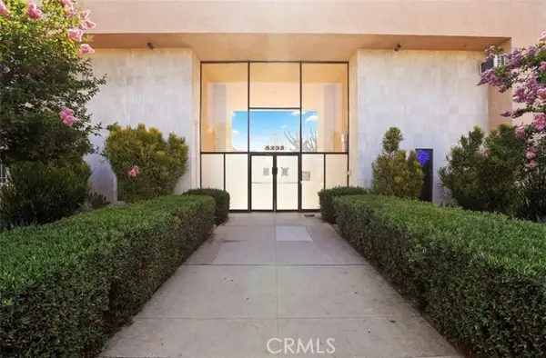 5232 Corteen Place  #7, Valley Village, CA 91607