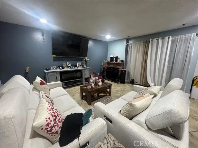 8730 Cedros Avenue  #C, Panorama City, CA 91402 - #2