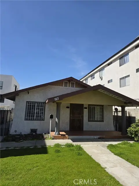 527 Hobart Boulevard, Los Angeles, CA 90004