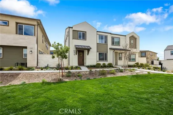 27632 Ensemble Place, Valencia, CA 91381