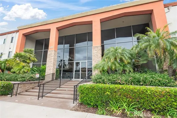 400 Acacia Avenue  #B12, Fullerton, CA 92831