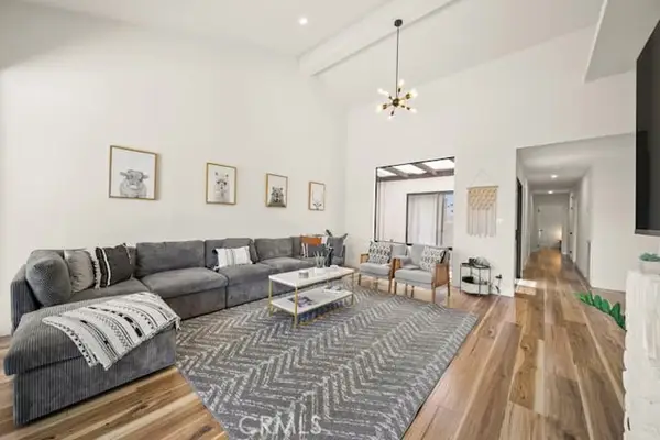 182 Gran Via, Palm Desert, CA 92260