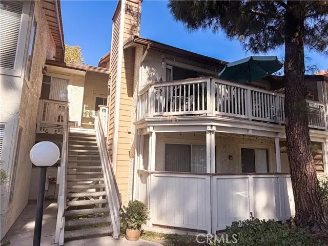 2474 Pleasant Way  #E, Thousand Oaks, CA 91362 - Image #2