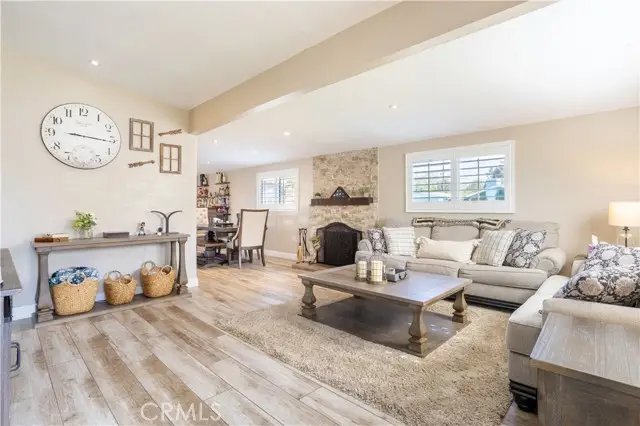 27573 Santa Clarita Road, Saugus, CA 91350 - #2