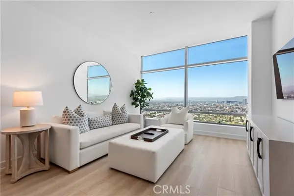 900 Olympic Boulevard  #34F, Los Angeles, CA 90015