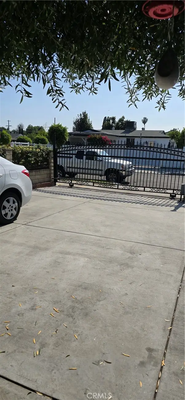 8106 Bevis Avenue, Panorama City, CA 91402 - #3