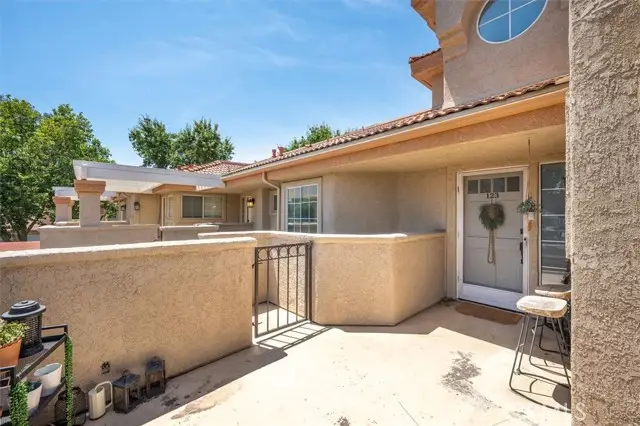 23926 Arroyo Park Drive  #123, Valencia, CA 91355 - Image #3