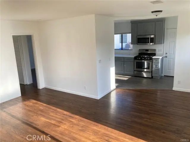 8312 Barnsley Avenue, Los Angeles, CA 90045 - #3