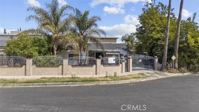 8134 Baird Avenue, Reseda, CA 91335 - #1
