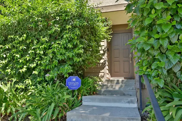 21241 Lassen Street  #1, Chatsworth, CA 91311