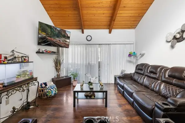 8601 International Avenue  #265, Canoga Park, CA 91304