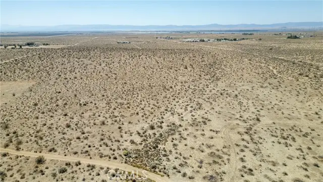 0 PTN OF SE1/4 SEC18 T9 R13 EXCL OF MR, Rosamond, CA 93560 - #2
