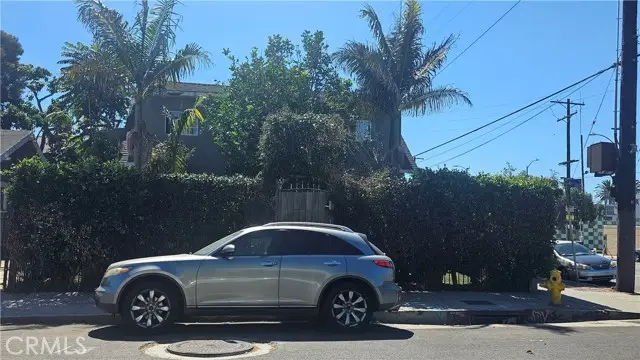 736 41st Place, Los Angeles, CA 90037 - #2