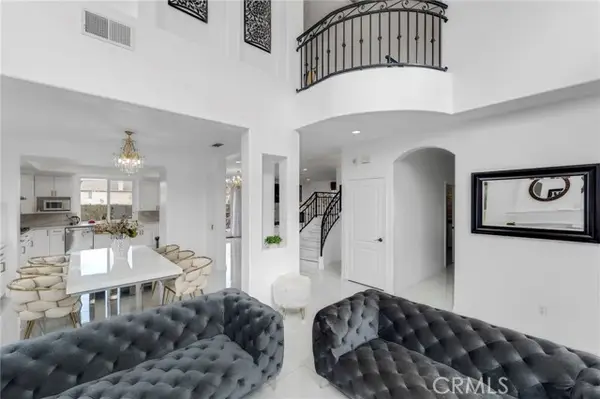 6997 Sale Avenue, West Hills, CA 91307