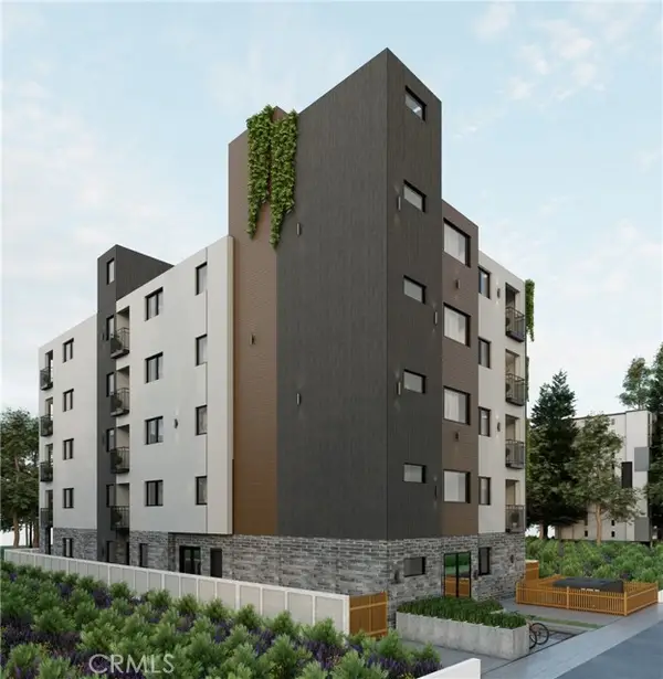 14717 Victory Boulevard, Van Nuys, CA 91411