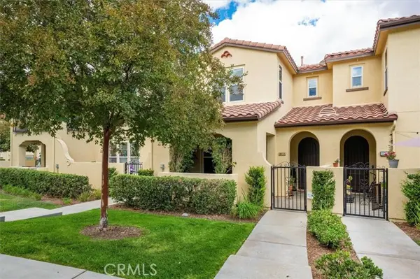 28771 Calle De La Paz, Valencia, CA 91354