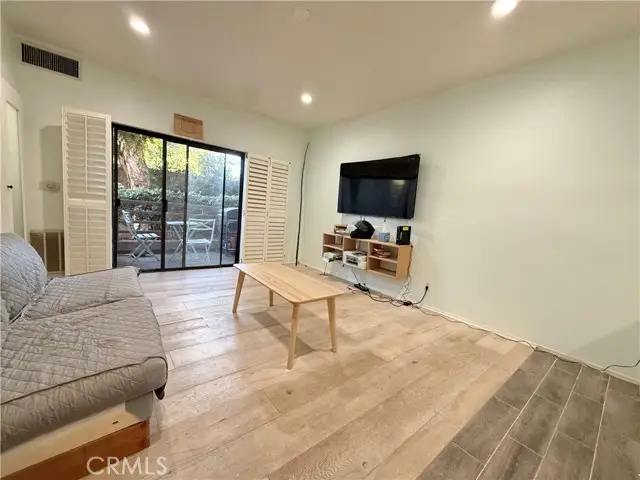 6815 Remmet, Canoga Park, CA 91303 - Image #2