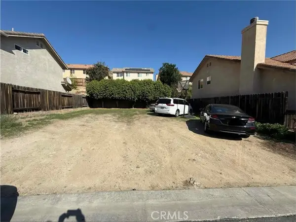 11852 Birch Grove, Sylmar, CA 91342