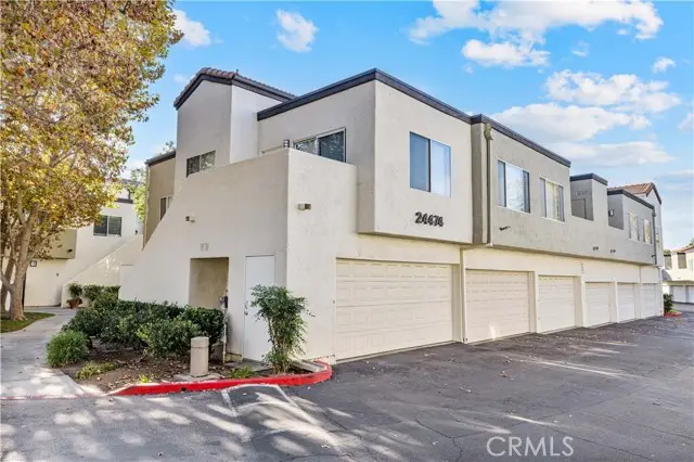 24474 Valle Del Oro  #201, Newhall, CA 91321 - Image #2