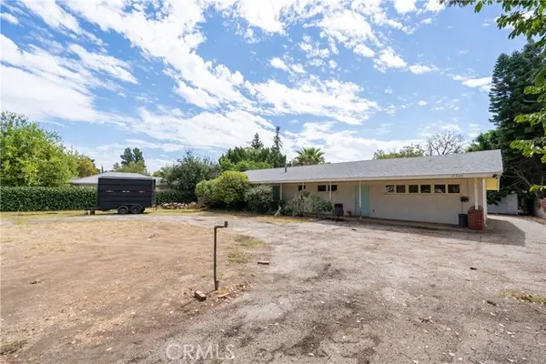 17320 Gresham, Northridge, CA 91325