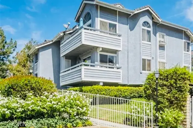 26972 Flo  #305, Canyon Country, CA 91351 - #2