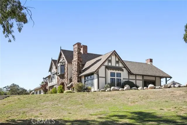 32852 Agua Dulce Canyon Road, Santa Clarita, CA 91390 - Image #2