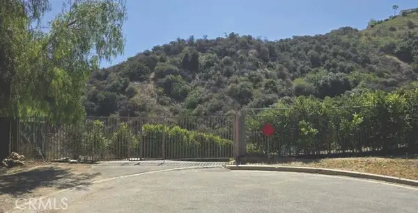 3 ambar Drive, Woodland Hills, CA 91364