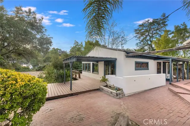 4351 Saltillo, Woodland Hills, CA 91364 - Image #2